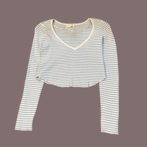 PacSun- La Hearts cropped long sleeve